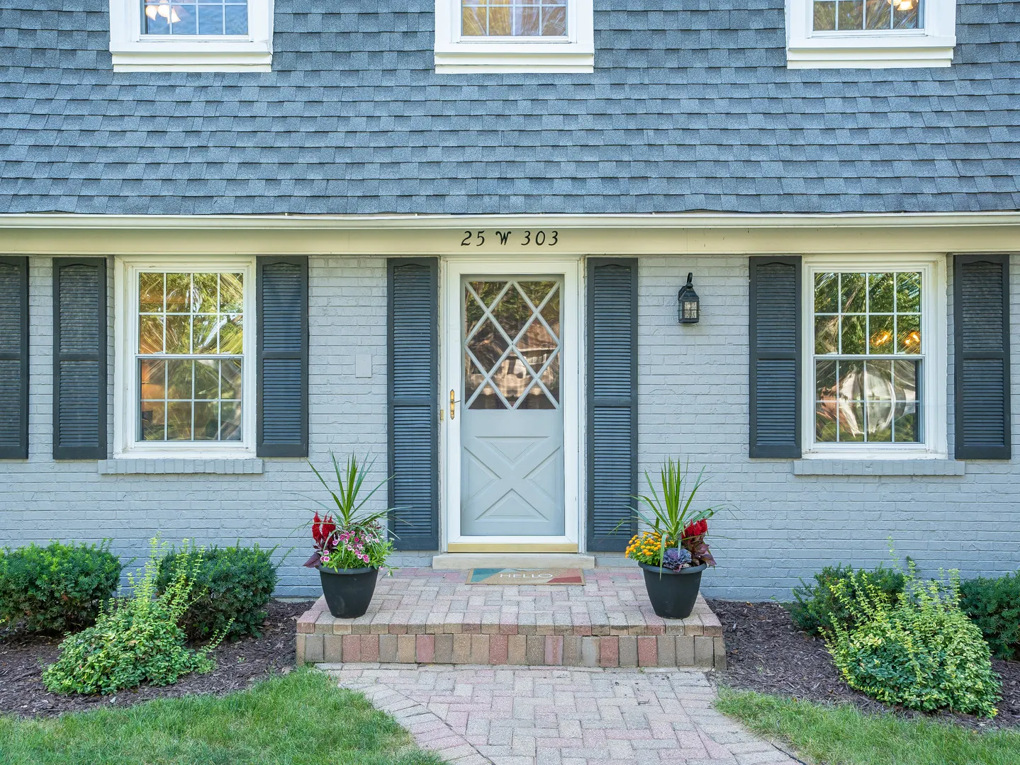 25w303 Gunston Avenue IL