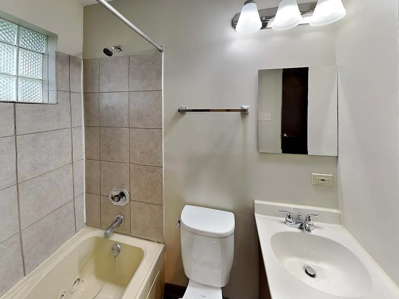 16400 Sherwood Drive IL