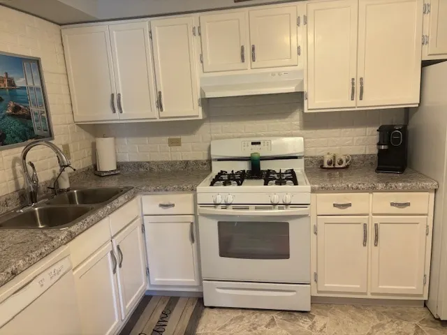 1133 S Finley Road 410 IL
