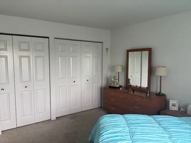1133 S Finley Road 410 IL