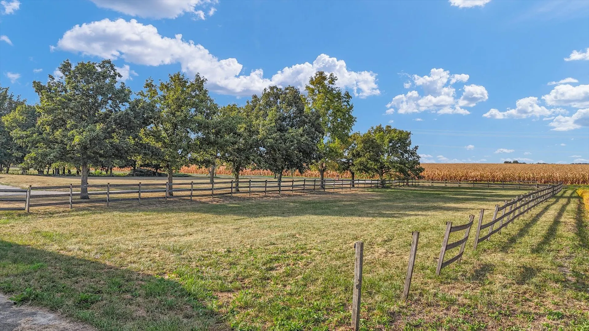 239 County Road 3300 IL