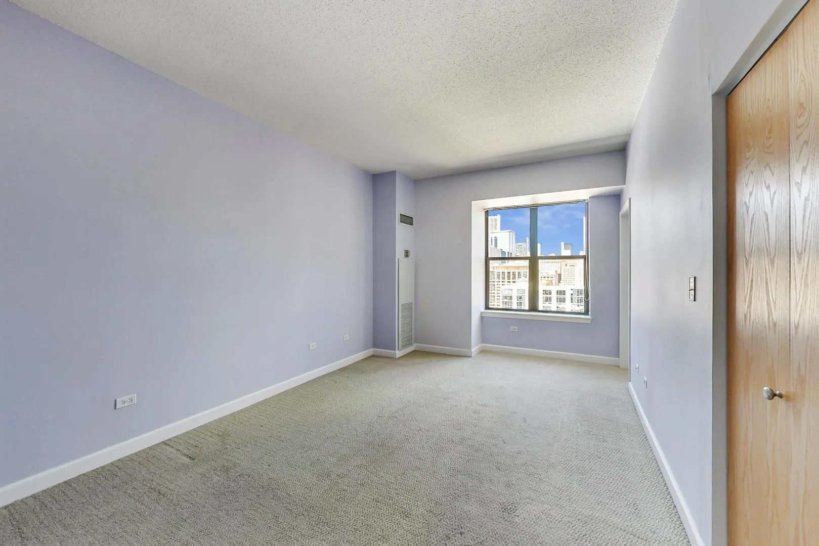 41 E 8th Street 1807 IL