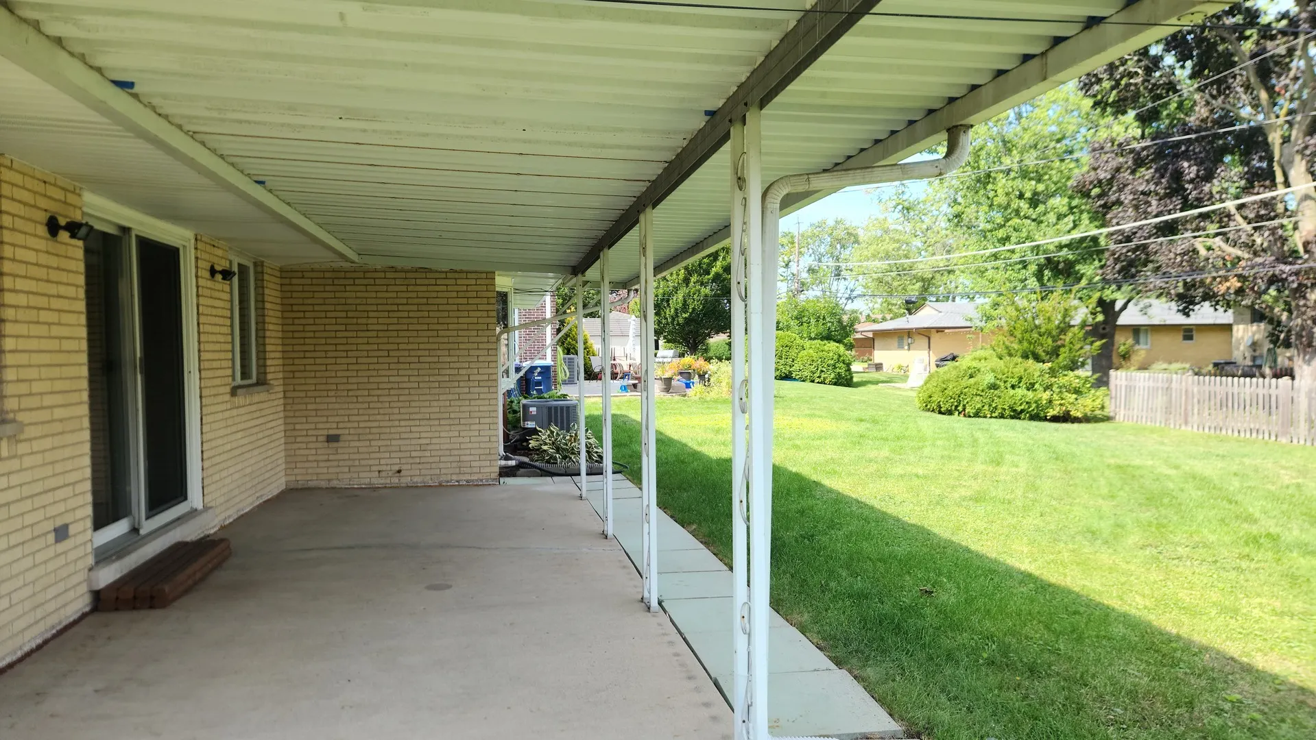 720 Ambleside Road IL