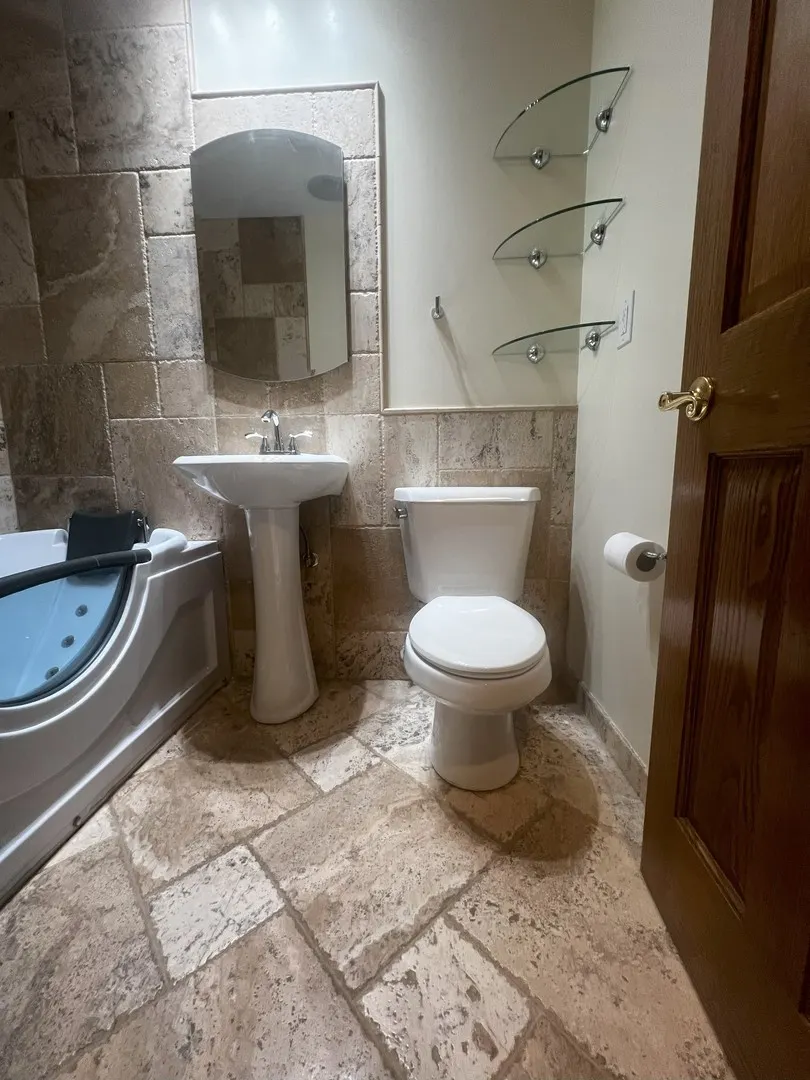 720 Ambleside Road IL