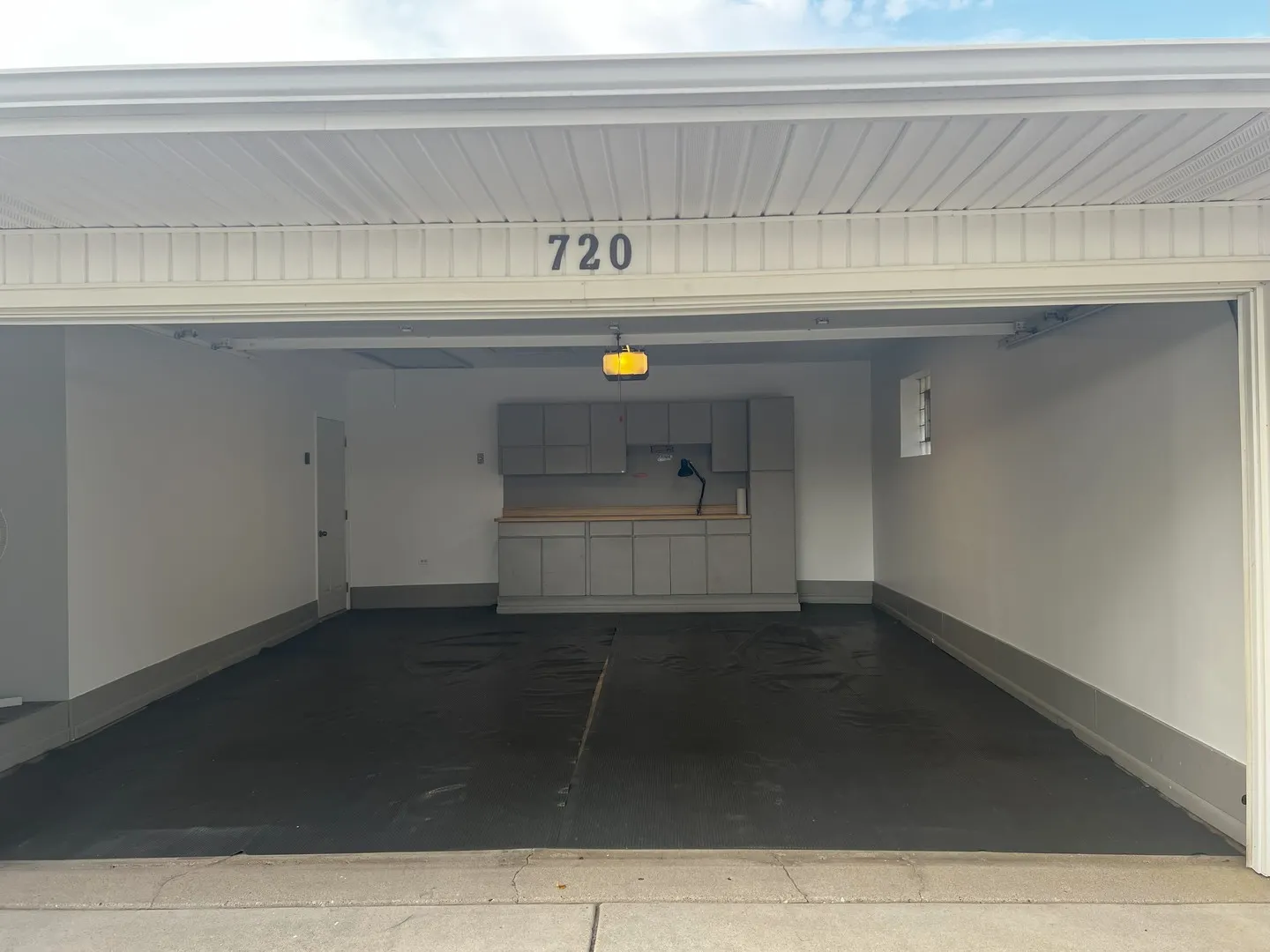 720 Ambleside Road IL