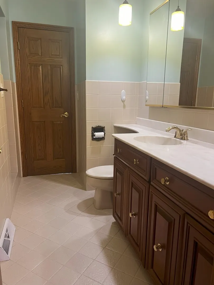 720 Ambleside Road IL