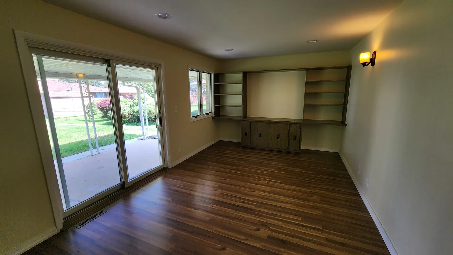 720 Ambleside Road IL