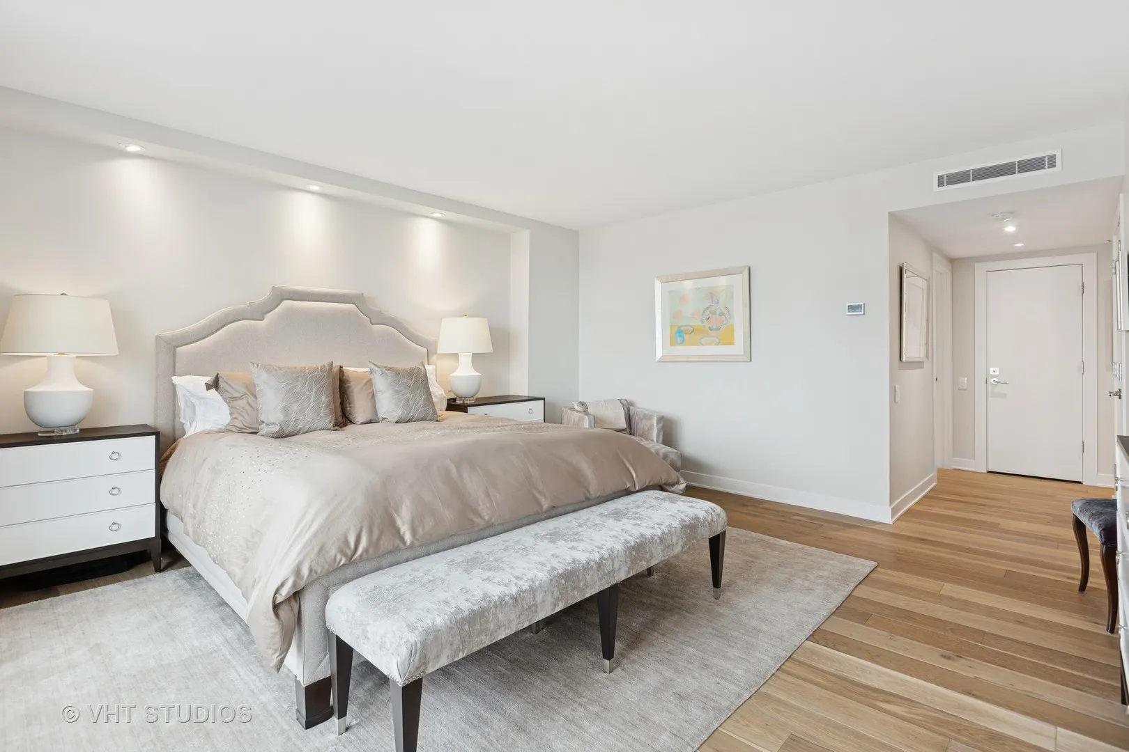 132 E DELAWARE Place 5101 IL
