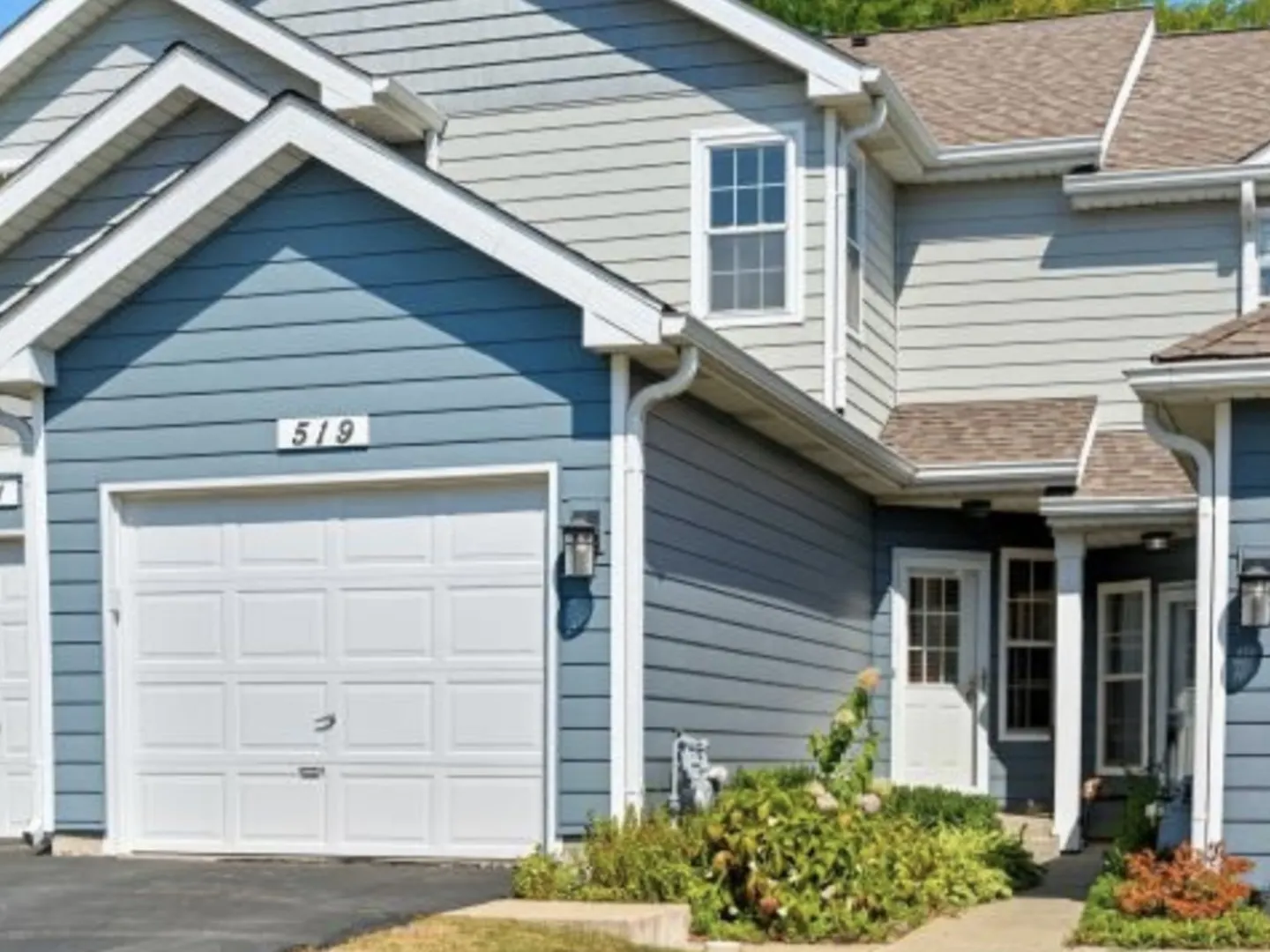 519 Woodcrest Drive 519 IL