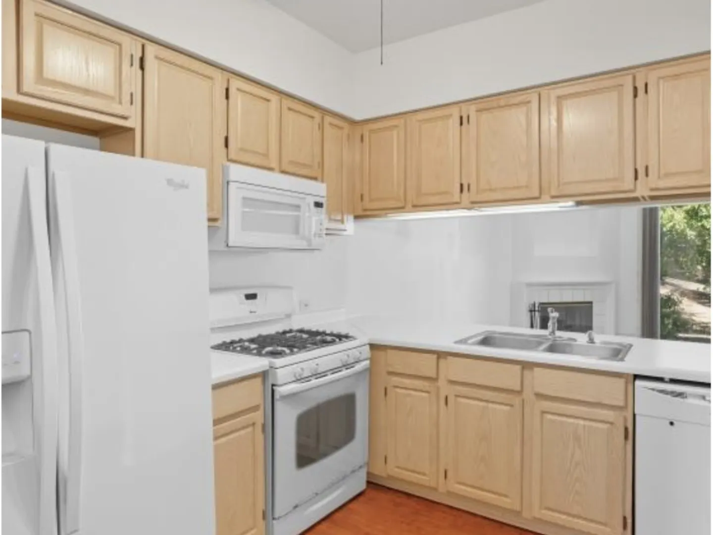 519 Woodcrest Drive 519 IL