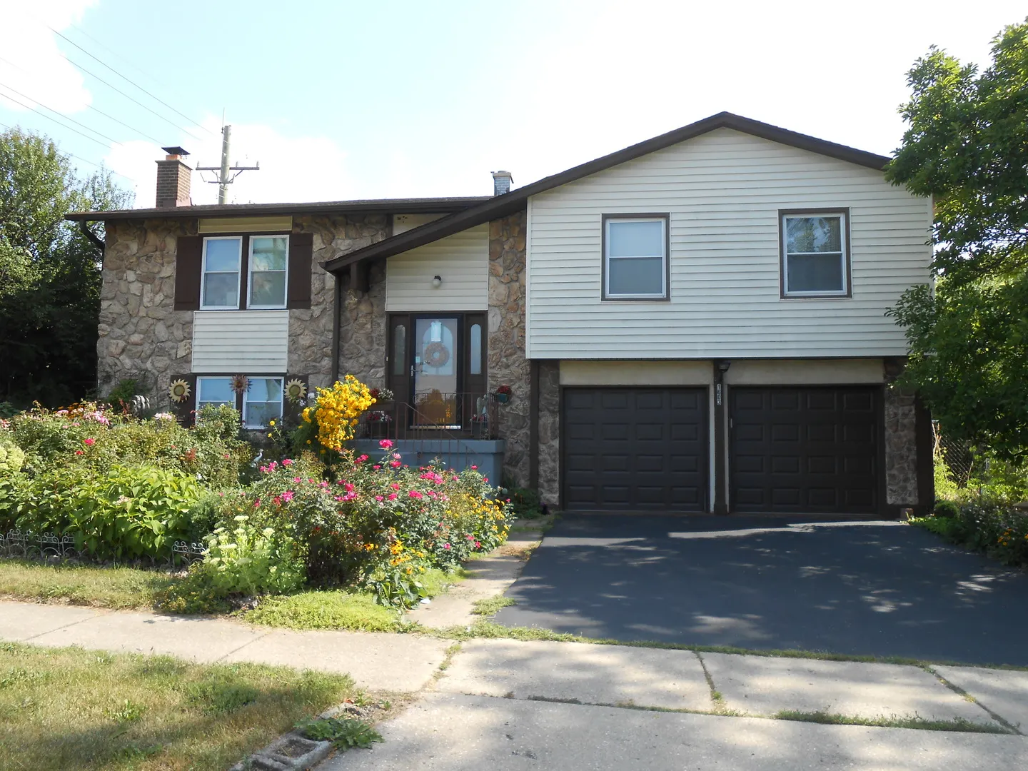 1603 Dakota Drive IL