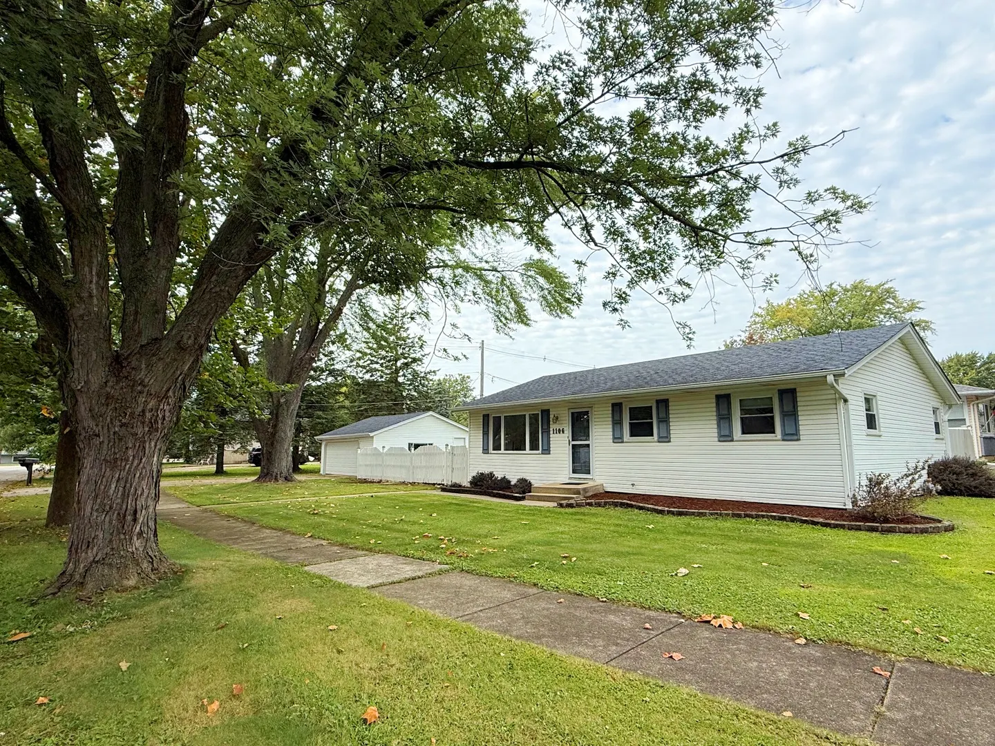 1106 Shoals Drive IL