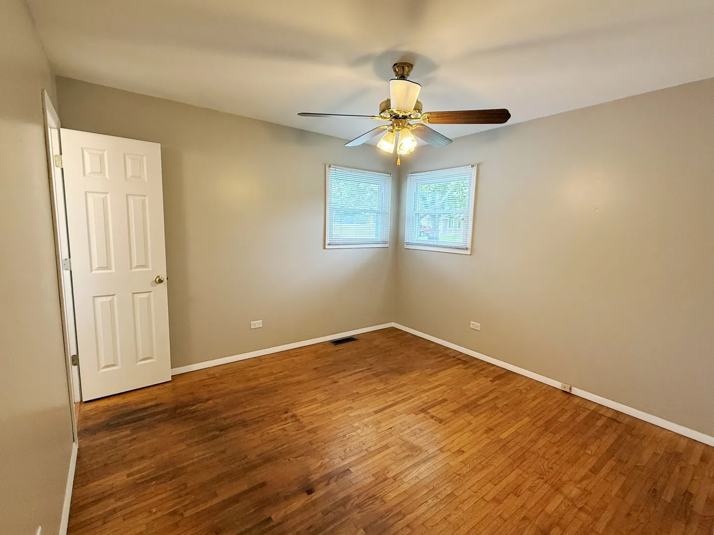 1106 Shoals Drive IL