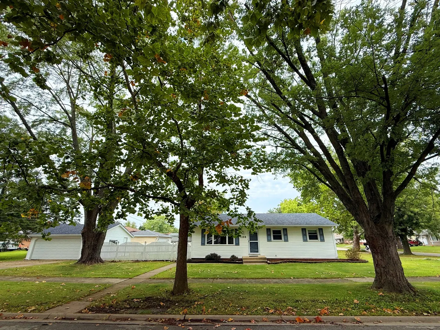1106 Shoals Drive IL