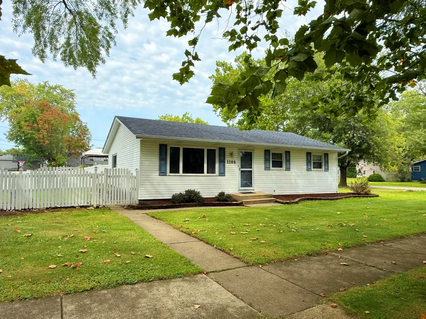 1106 Shoals Drive IL