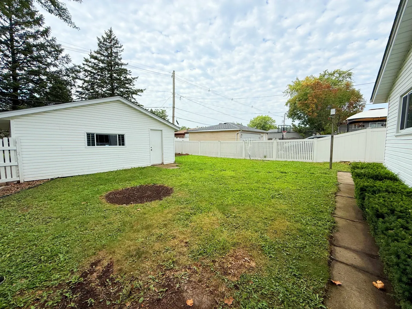 1106 Shoals Drive IL