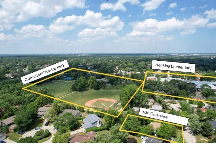 636 Clearview Drive IL
