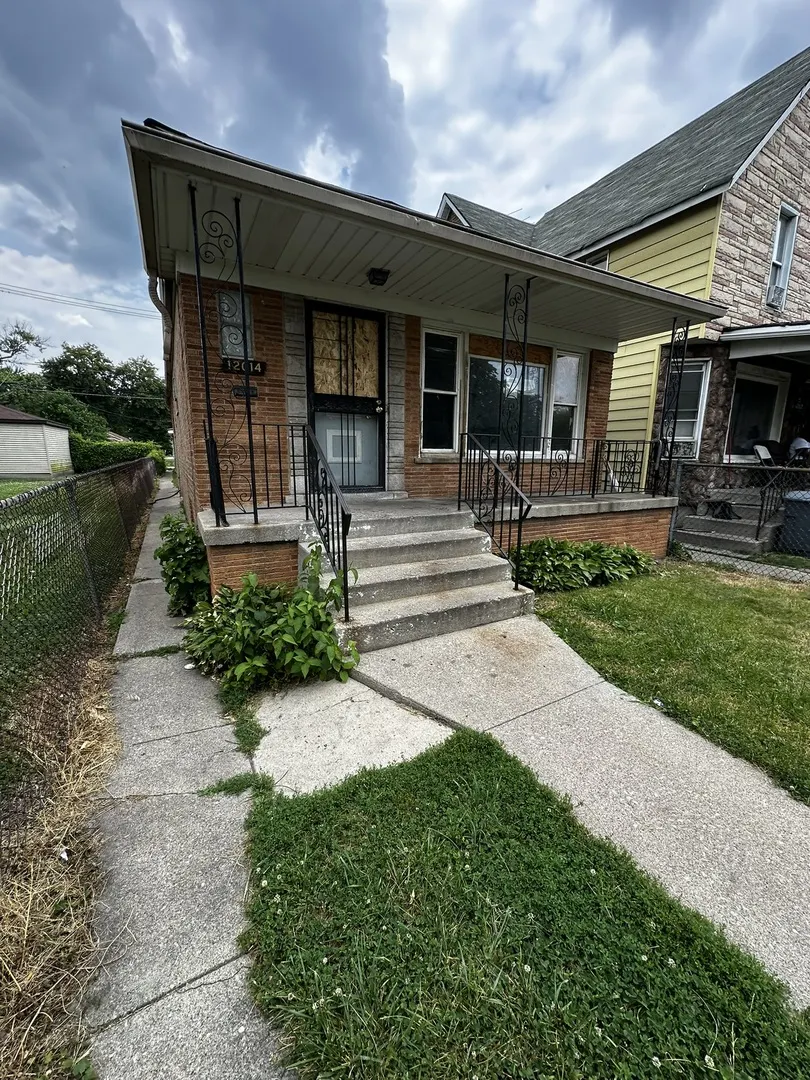 12014 S Wallace Street IL