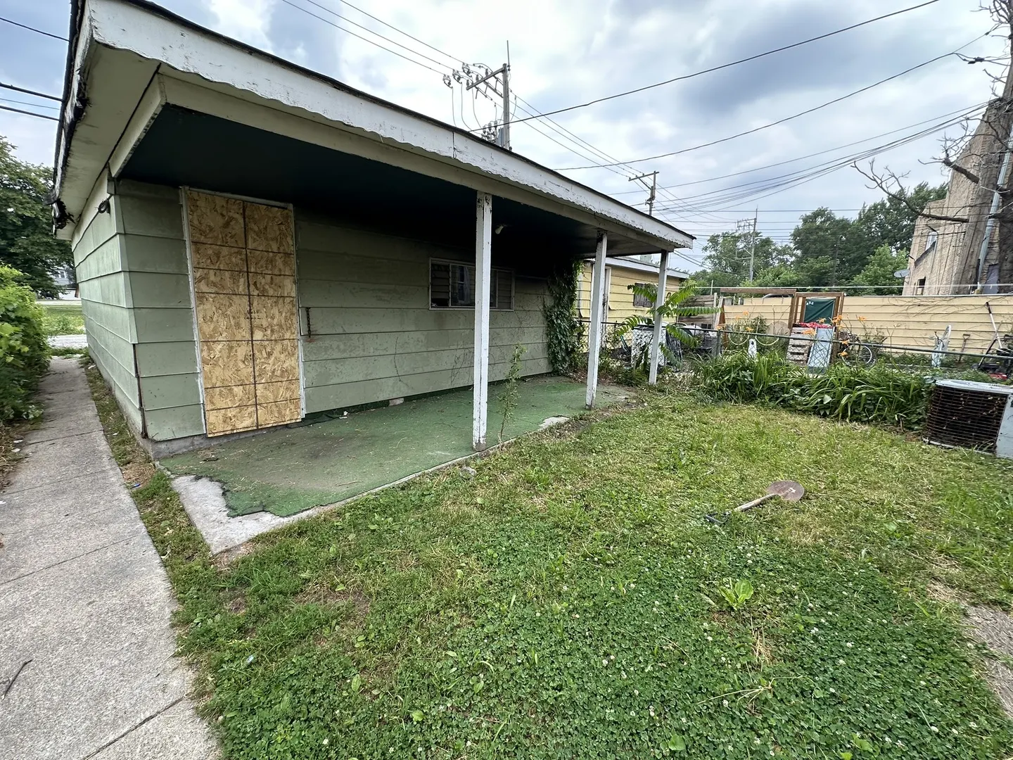 12014 S Wallace Street IL