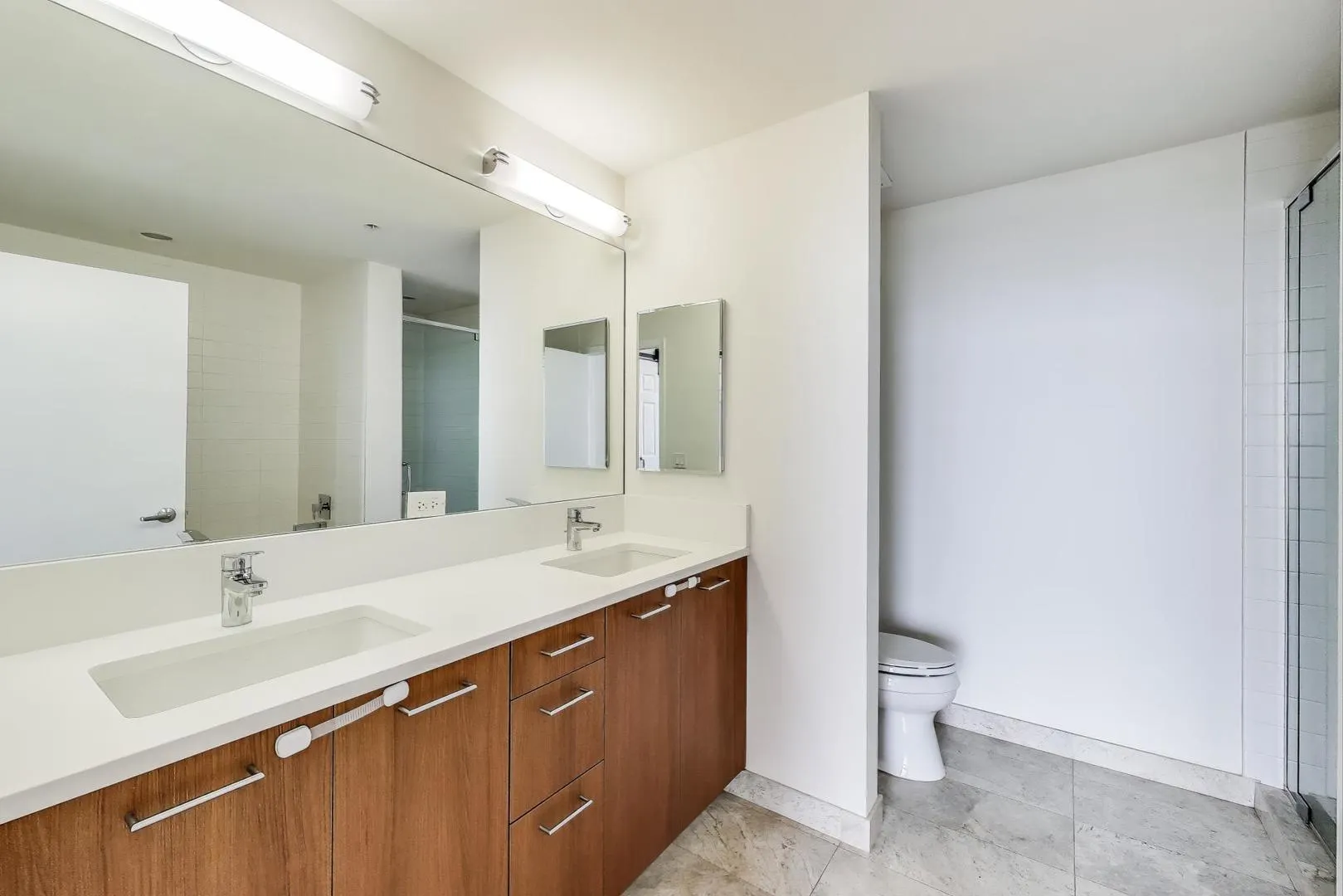 1901 S Calumet Avenue 2301 IL