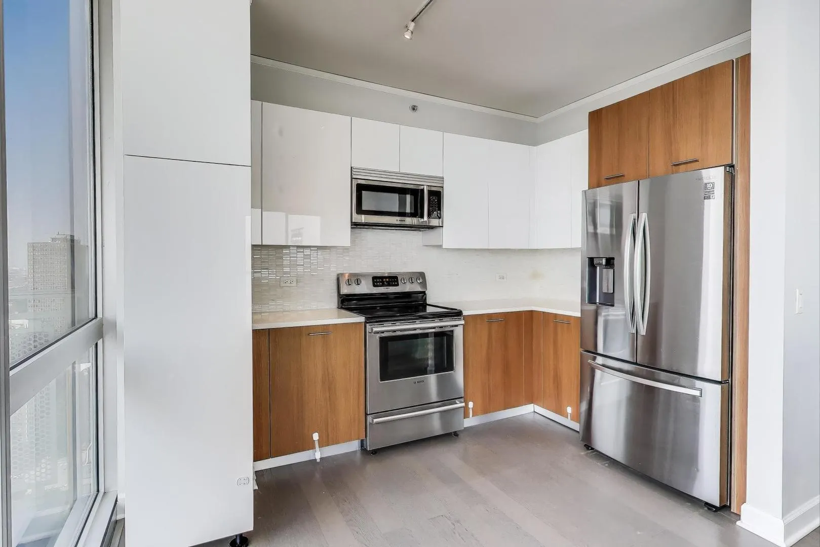 1901 S Calumet Avenue 2301 IL