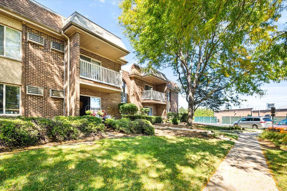 910 W Alleghany Drive 2A IL