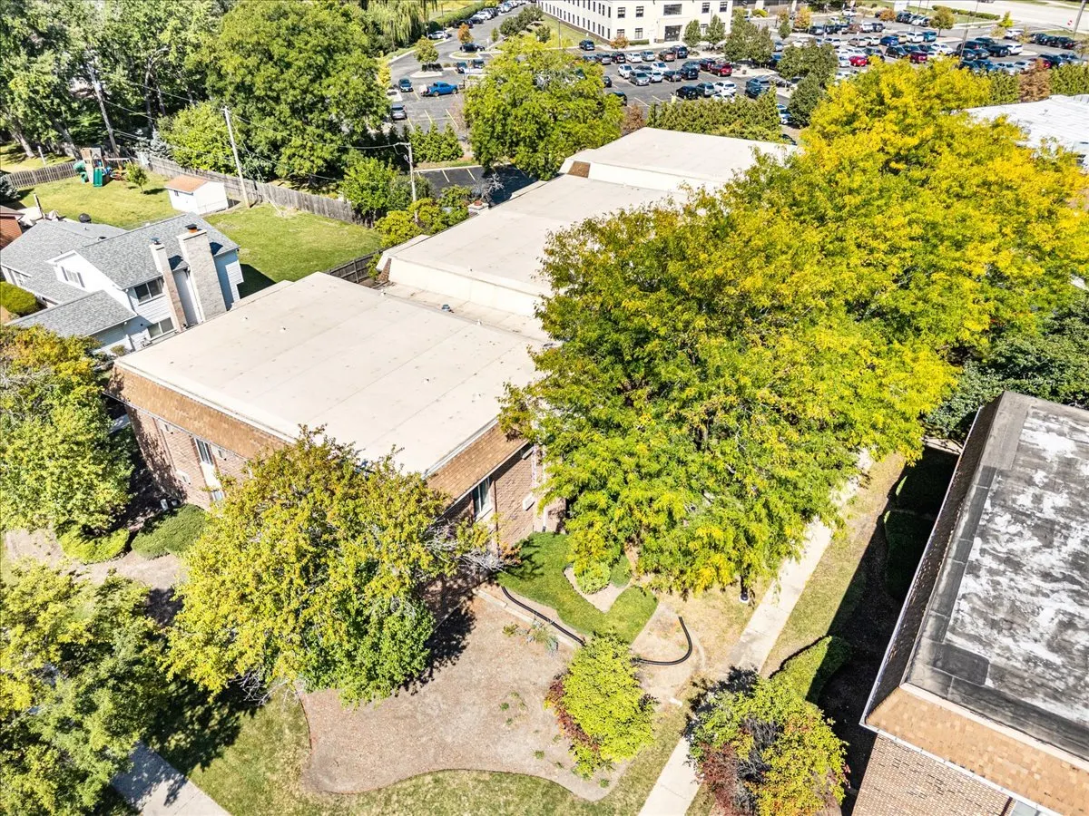 910 W Alleghany Drive 2A IL