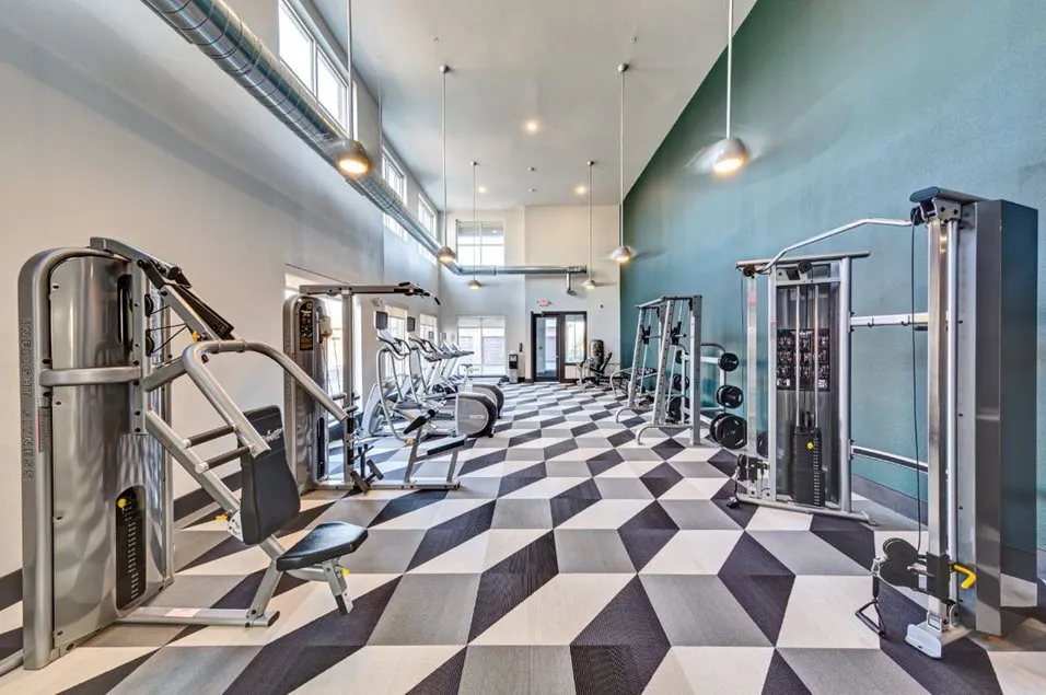 662 E Algonquin Road 5102 IL