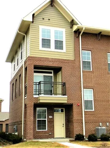 662 E Algonquin Road 5102 IL