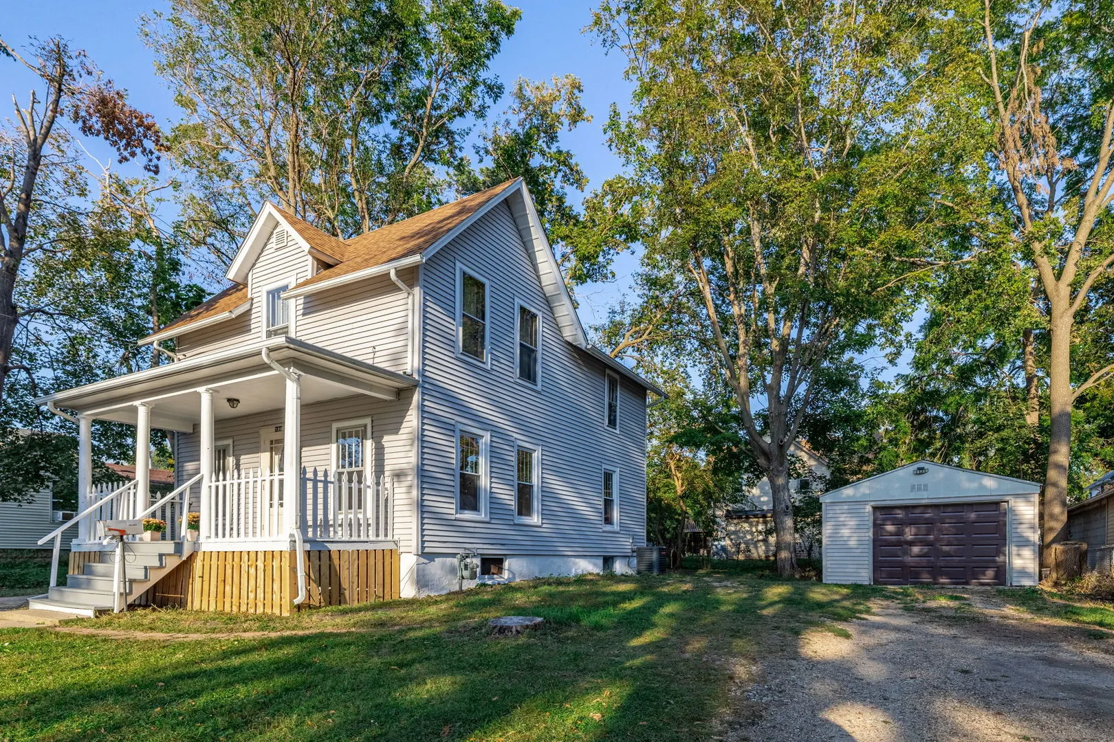 720 S Main Street IL