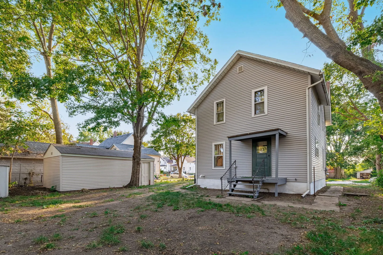 720 S Main Street IL