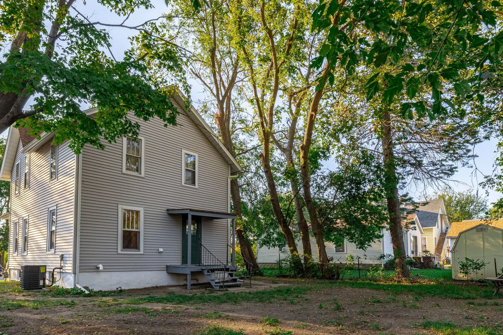 720 S Main Street IL