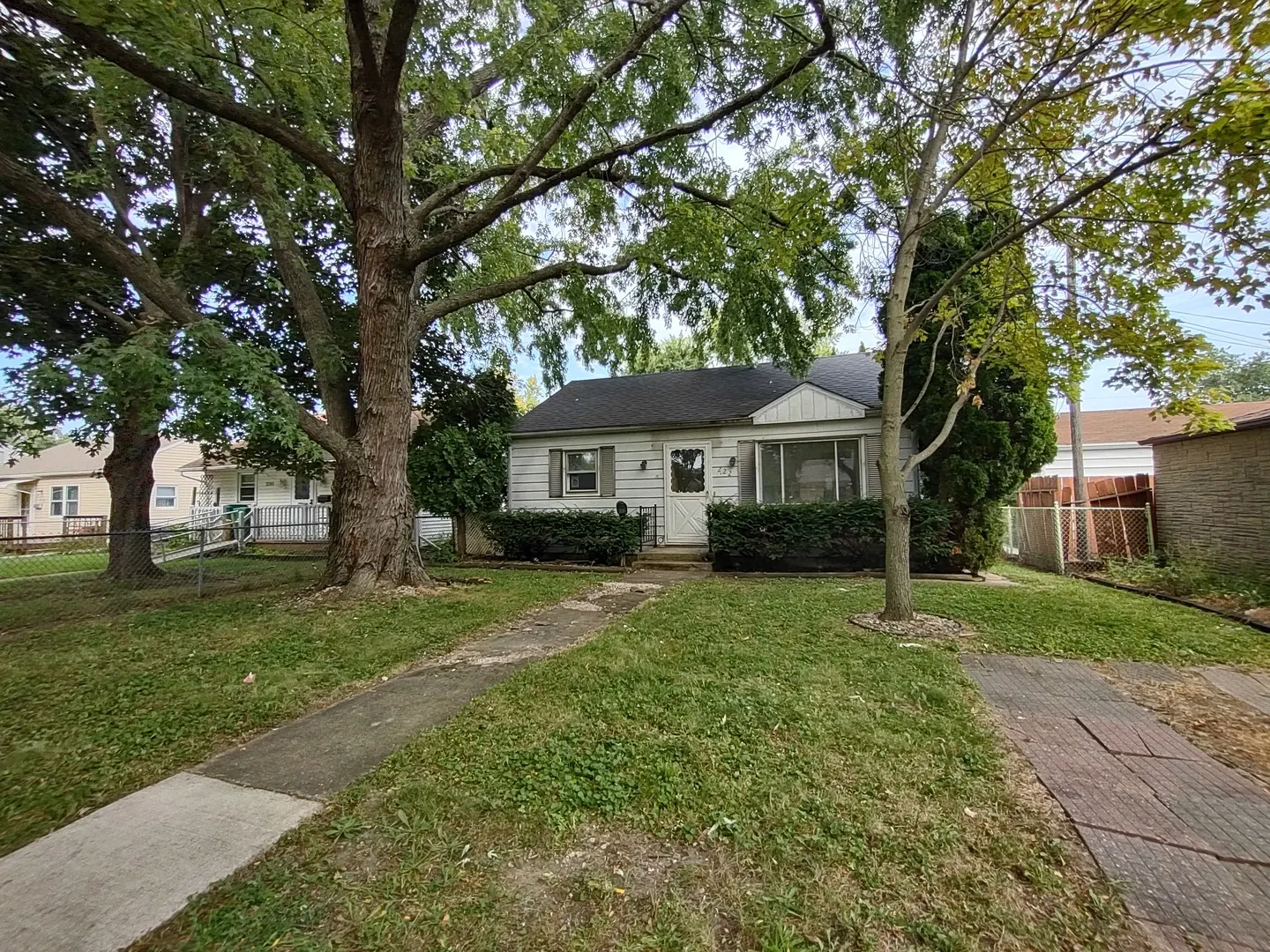 222 Park Drive IL