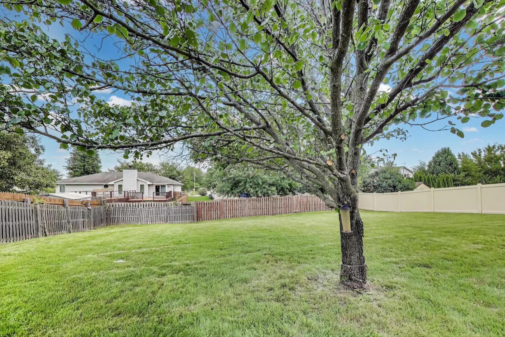 2922 Discovery Drive IL
