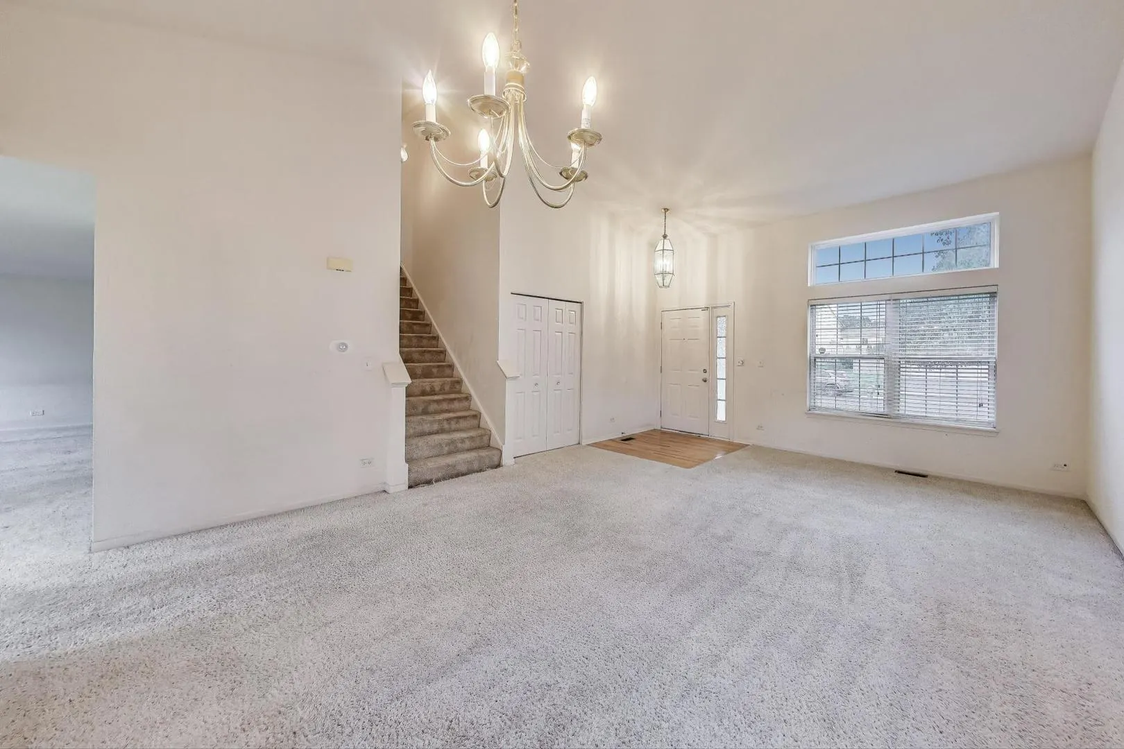 2922 Discovery Drive IL