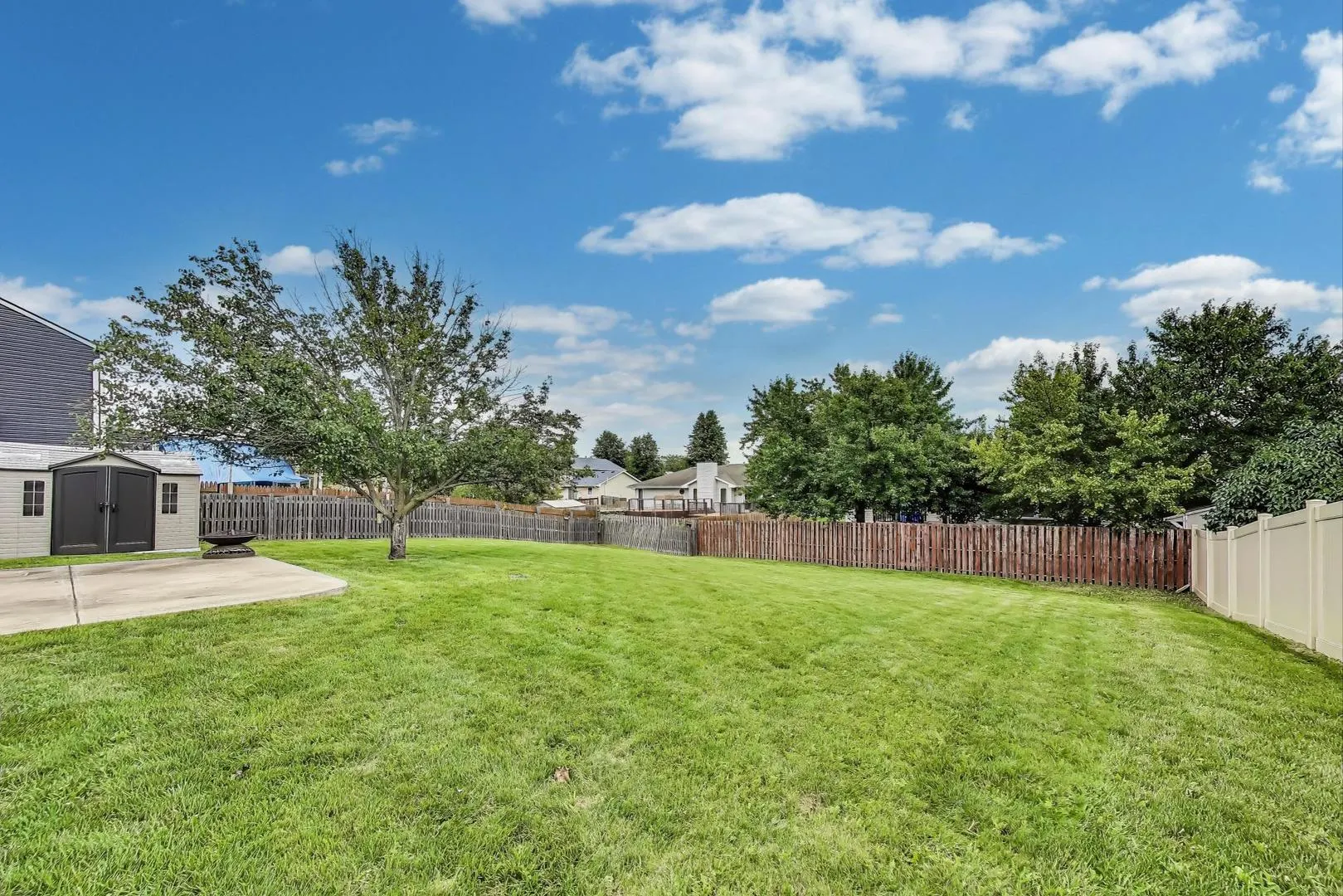 2922 Discovery Drive IL