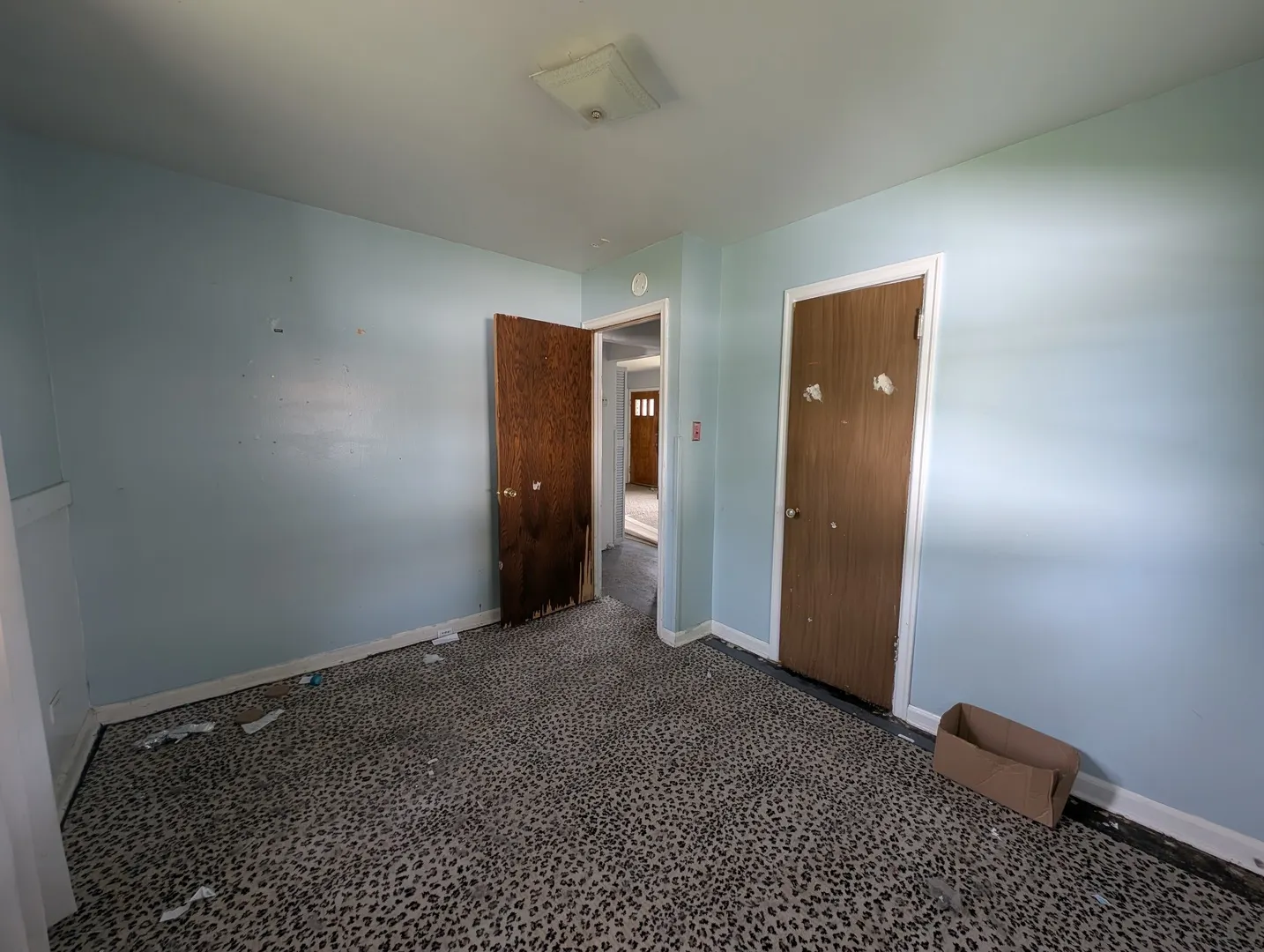 13621 Elm Street IL