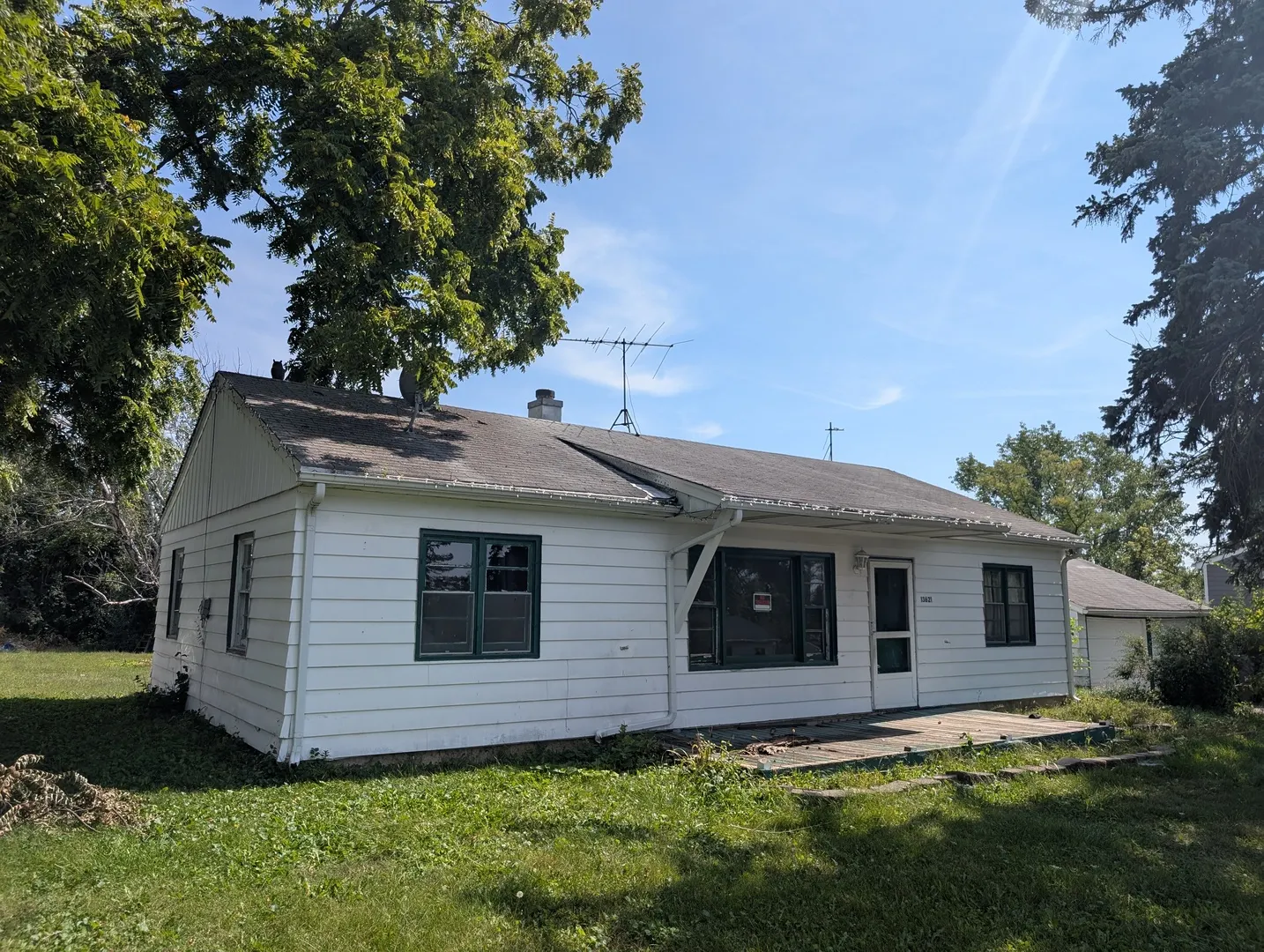 13621 Elm Street IL