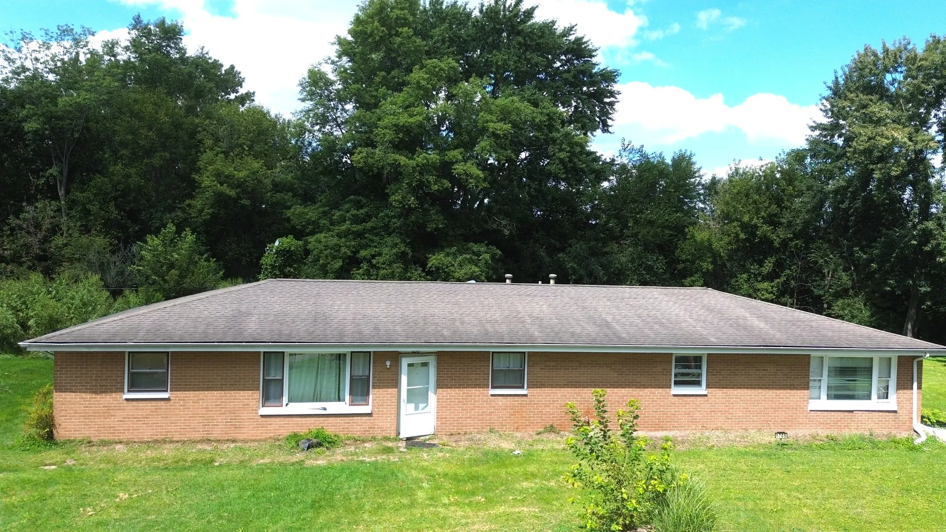 1703 Pinewood Lane IL