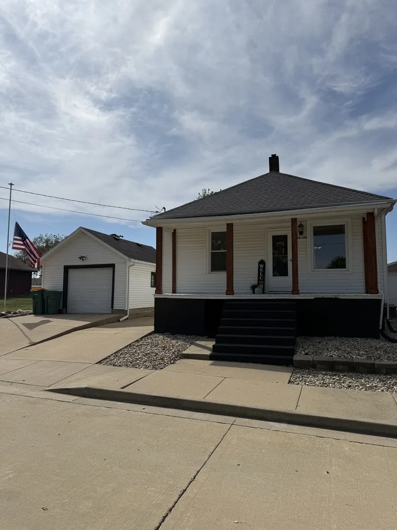 106 N Ava Street IL