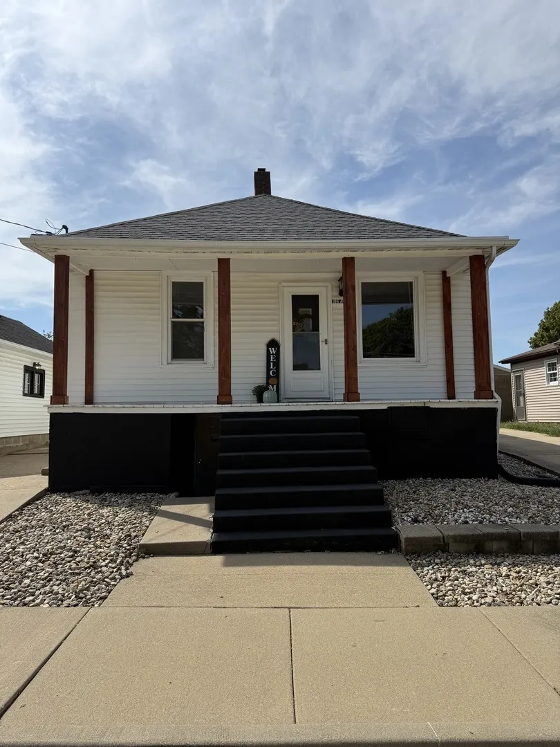 106 N Ava Street IL