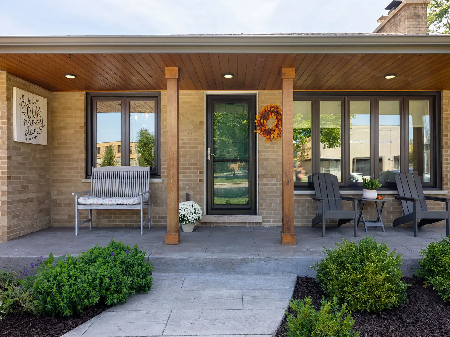 358 E Saint Charles Road IL