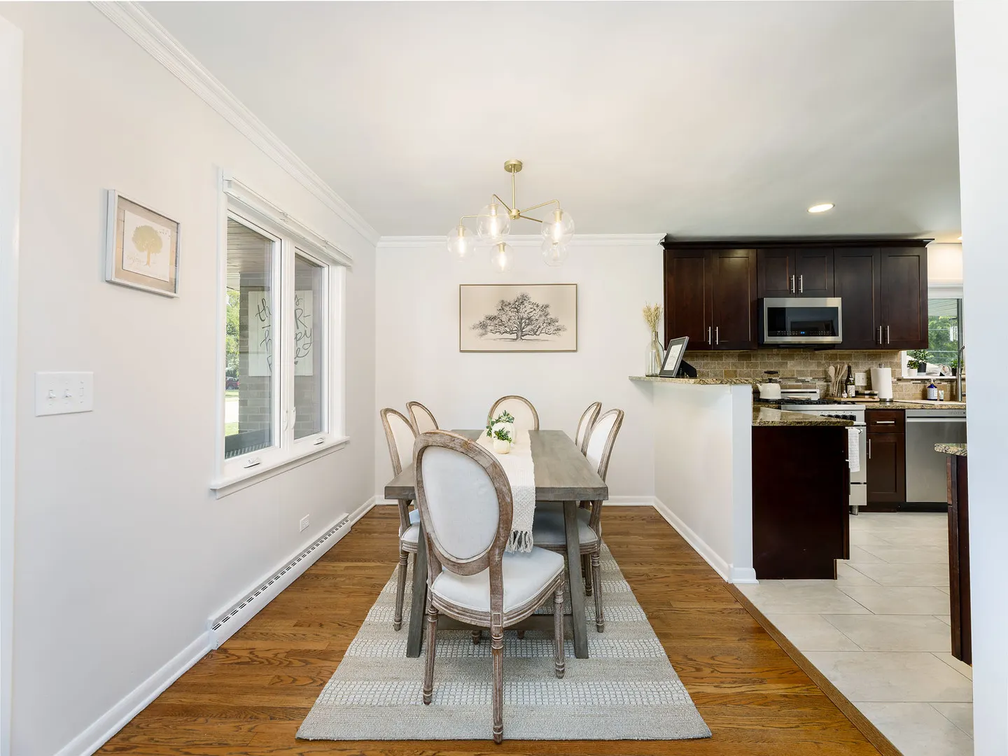 358 E Saint Charles Road IL