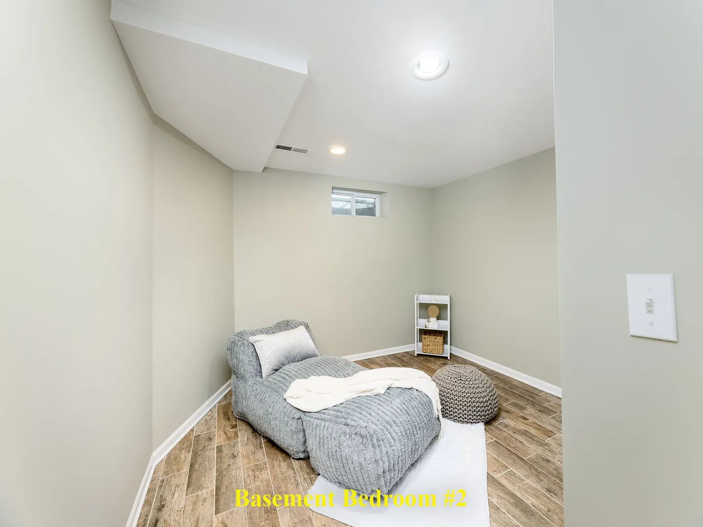 358 E Saint Charles Road IL
