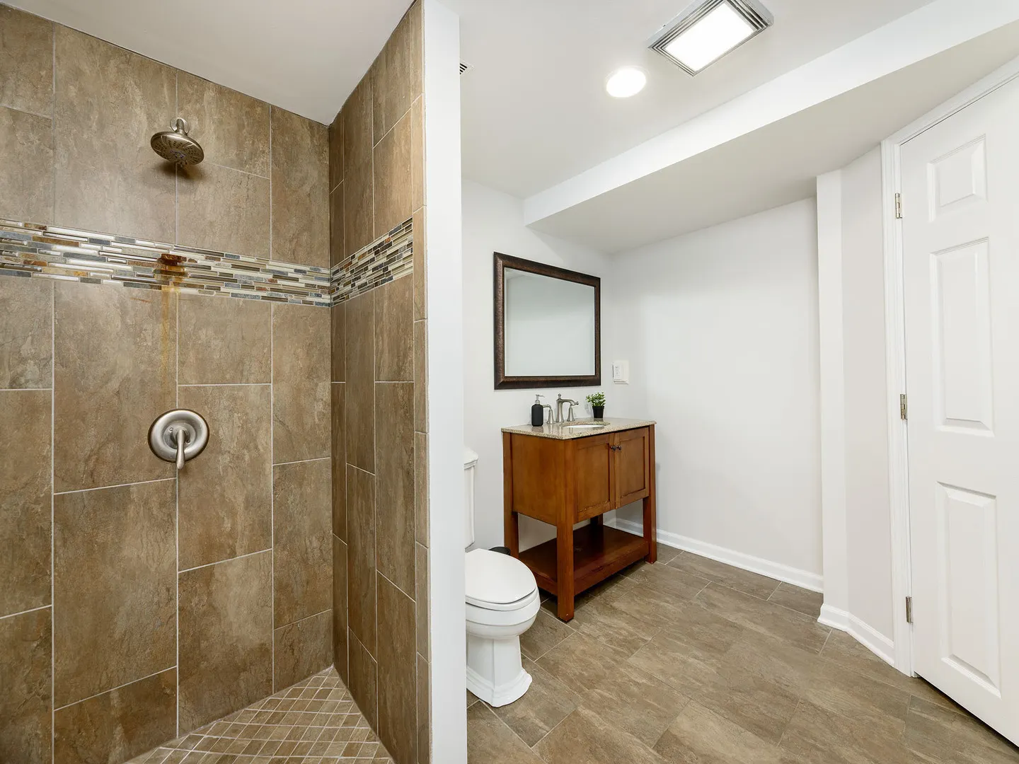 358 E Saint Charles Road IL