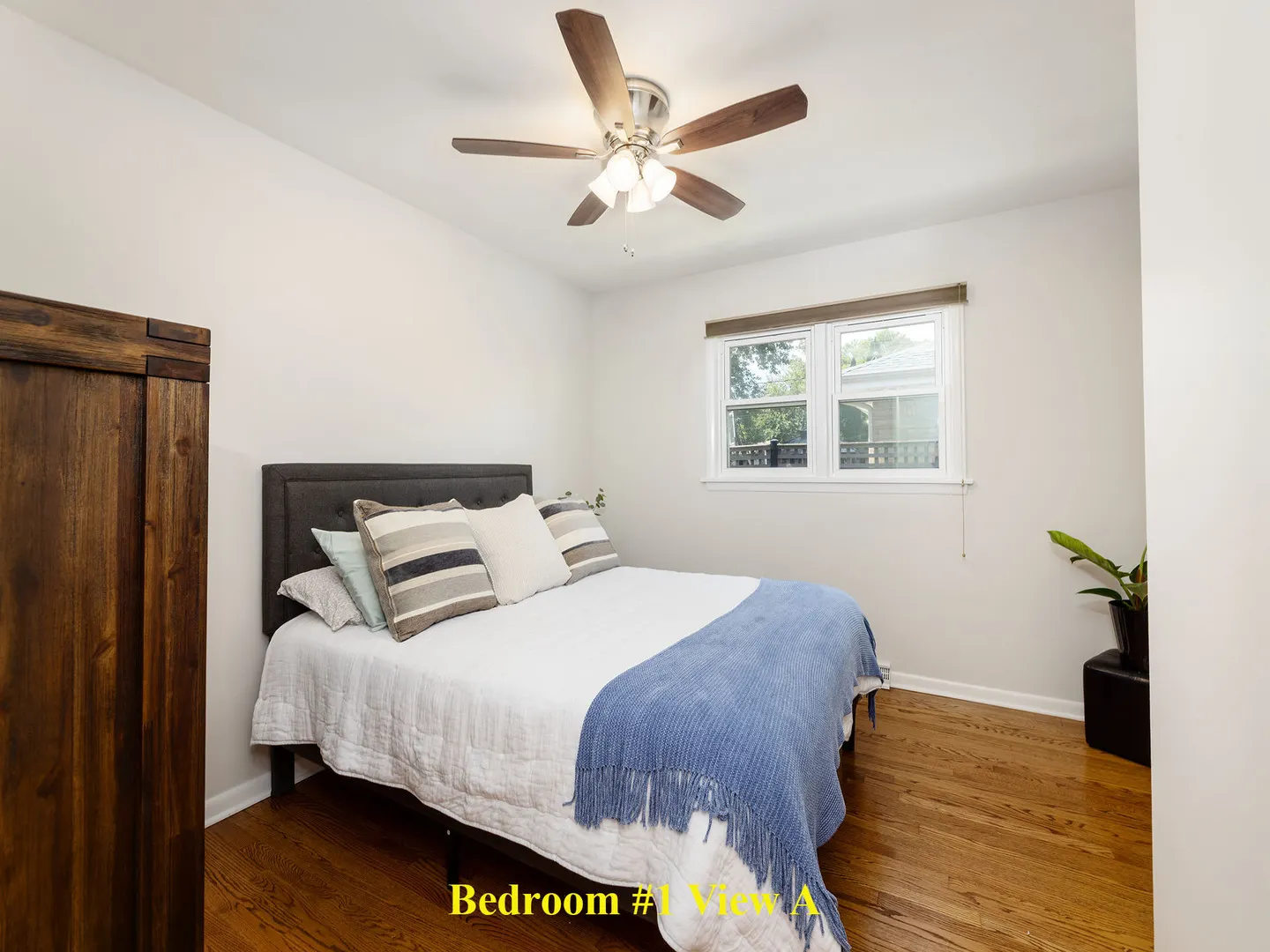358 E Saint Charles Road IL