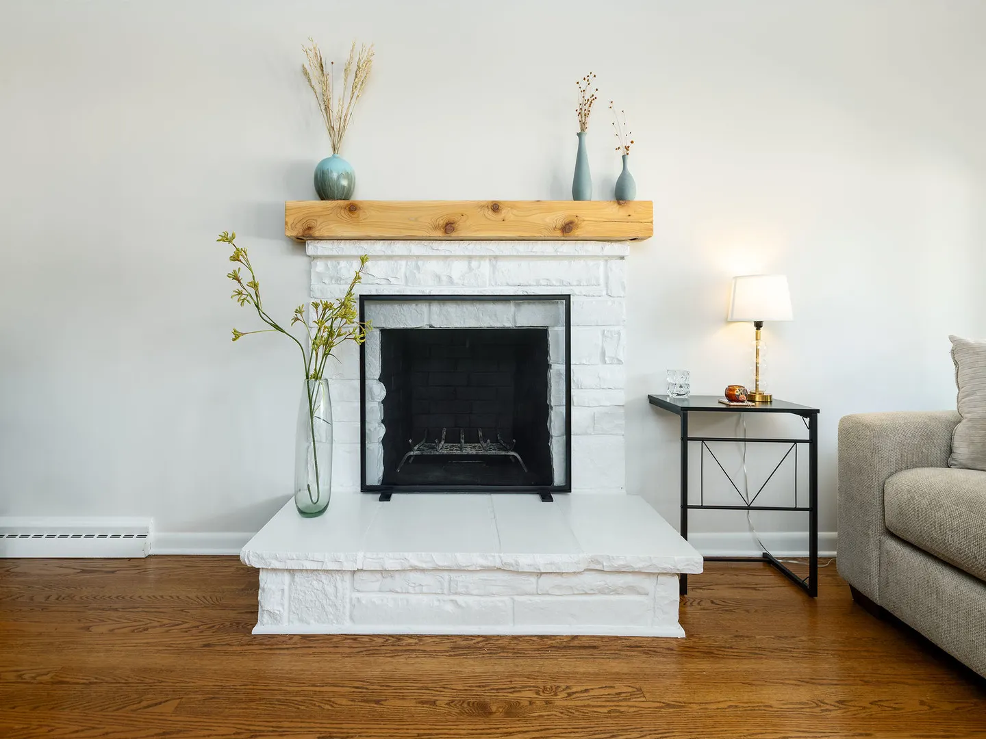 358 E Saint Charles Road IL