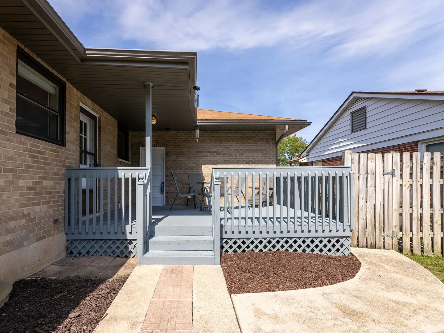 358 E Saint Charles Road IL