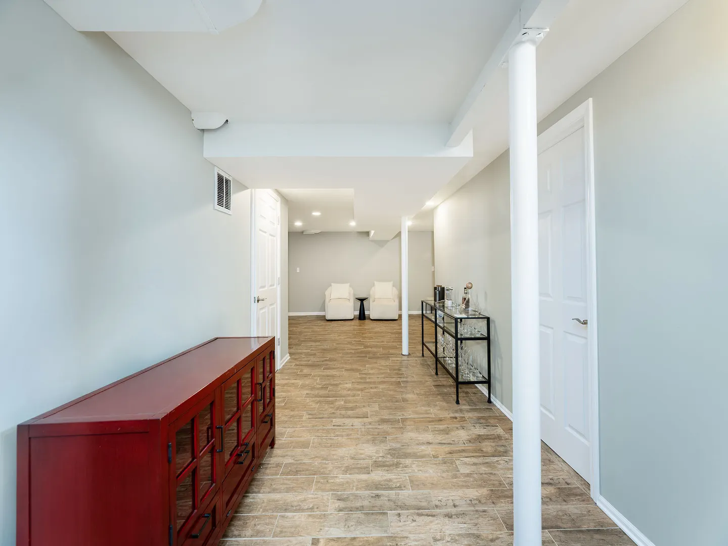 358 E Saint Charles Road IL