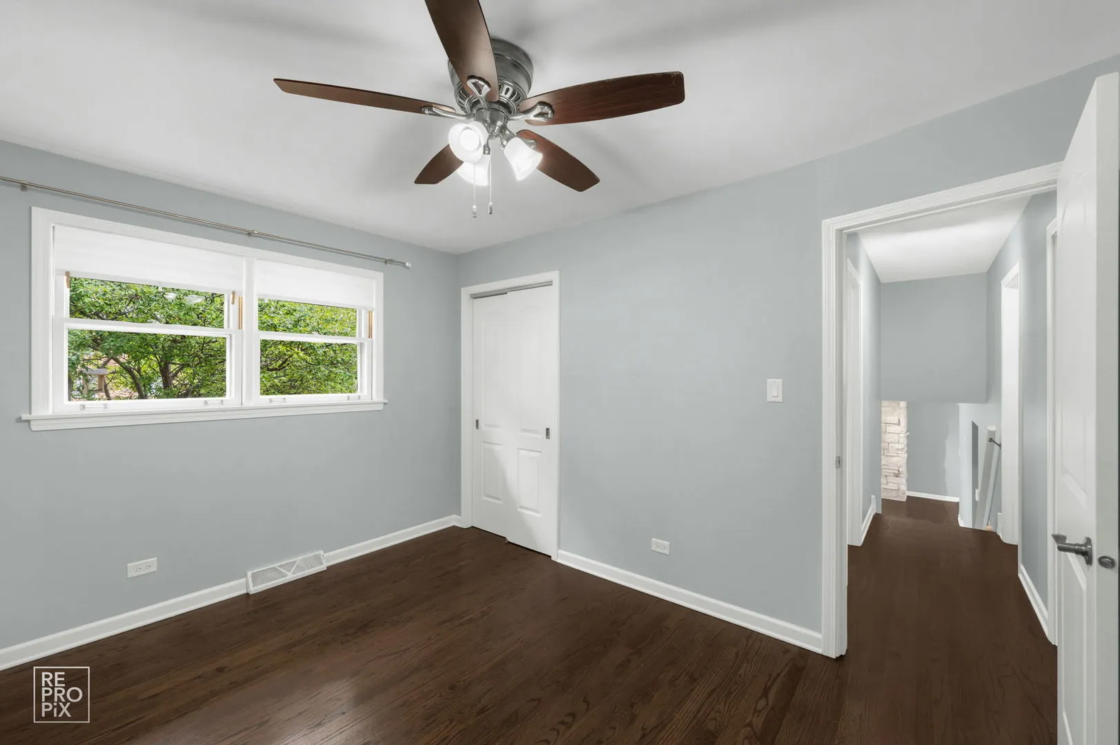 7706 S Oconto Avenue IL